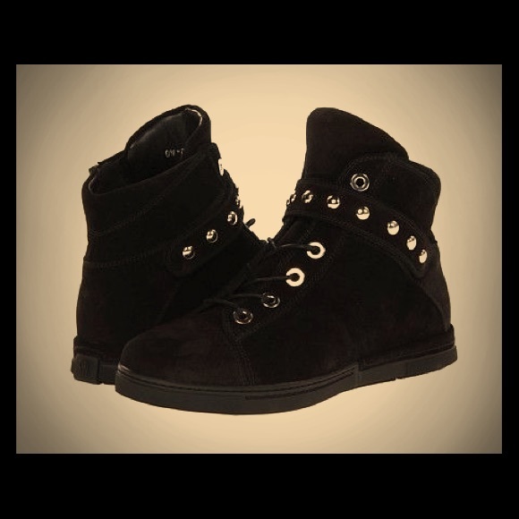 Stuart Weitzman Shoes - Stuart Weitzman, Black Shotput Sneakers